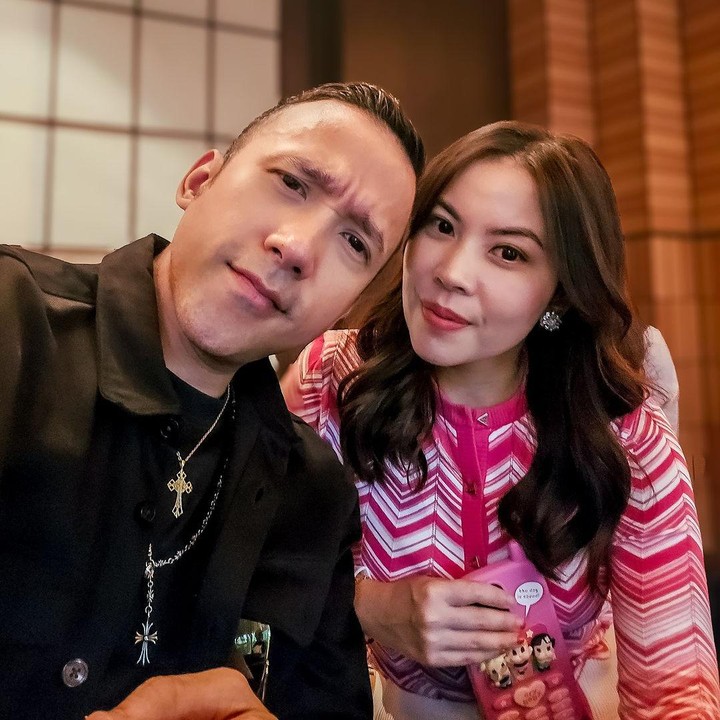 <p>Maruli Tampubolon resmi menikah dengan Mita Soedarjo pada 6 September 2014. Keduanya menikah setelah 12 tahun menjalin hubungan asmara. Mita merupakan anak sulung pengusaha Soetikno Soedarjo. (Foto: Instagram @marulitampubolon777)</p>