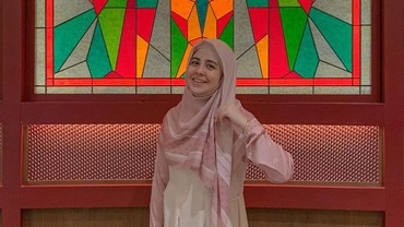 img-title Sempat Terpuruk usai 3 Kali Gagal Berumah Tangga, Ini Alasan Risty Tagor Bangkit