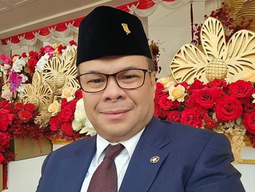 Profil Romy Soekarno Mantan Suami Donna Harun yang Resmi Menikah Lagi