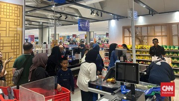 Pengunjung Cerita Rutin Kejar Diskon Berkat Transmart Full Day Sale