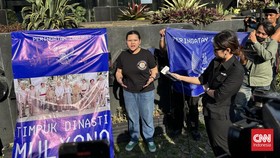 Koalisi Sipil Peringati 5 Tahun Revisi UU KPK: Timpuk Dinasti Mulyono