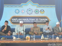 Tuan Guru Bodak Dukung Iqbal-Dinda, Rival Adiknya di Pilgub NTB