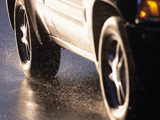 Aspal Panas Musim Kemarau, Ini Ban Motor Matic yang Tahan Overheat