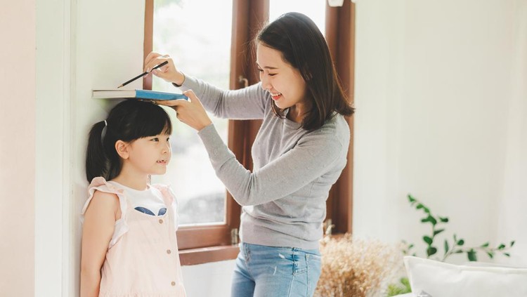 Ilustrasi Tinggi Badan Anak Ilustrasi Tinggi Badan Anak