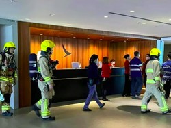 Lounge Bisnis Cathay Pacific Kebakaran, 250 Orang Dievakuasi