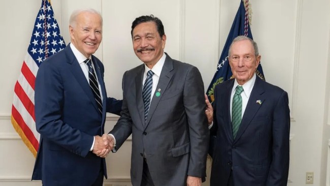 Menko Marves Luhut Pandjaitan bercerita kala dirinya diperkenalkan kepada Presiden Amerika Serikat (AS) Joe Biden oleh pemilik Bloomberg LP Michael Bloomberg.