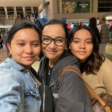 Anak Jadi Tukang Parkir di Kanada, Shahnaz Haque Bangga