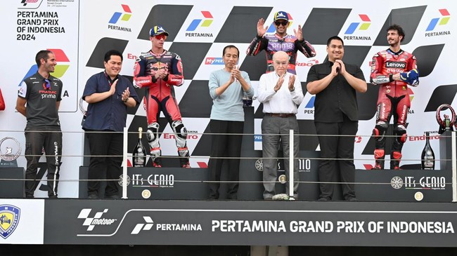 Presiden Jokowi menyampaikan apresiasi atas perkembangan dan kesuksesan pelaksanaan Pertamina Grand Prix of Indonesia dalam tiga tahun terakhir.