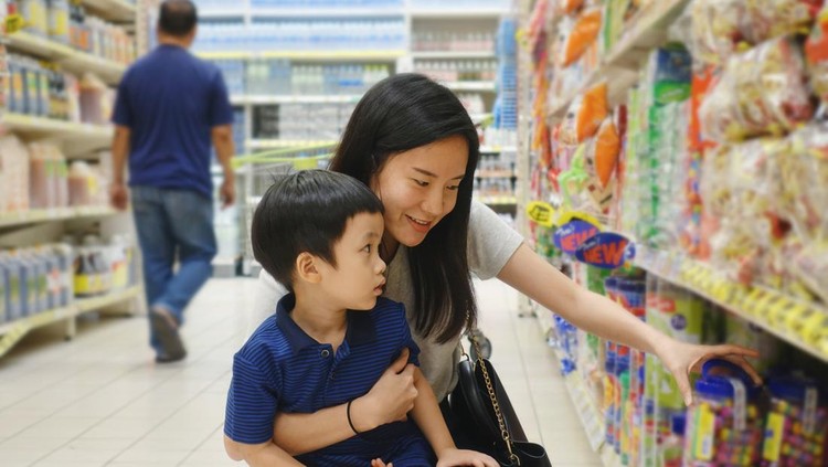 Trend belanja Bunda Gen Z untuk cari kebutuhan anak