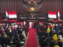 Daftar Eks Menteri Jokowi yang Dilantik Jadi Anggota DPR 2024-2029