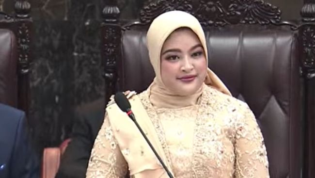 Sosok Annisa Mahesa, Anggota DPR Termuda yang Akun Medsosnya Ramai Disorot