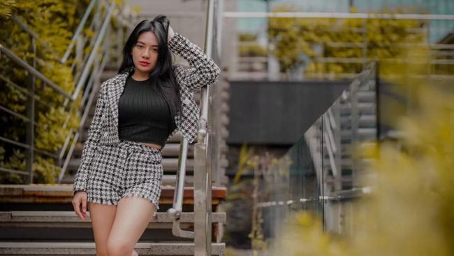 Berlliana Lovell: Perjalanan Hidup dari Pengamen Jalanan hingga Selebgram Ternama