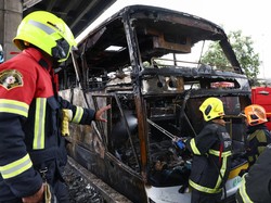 Detik-detik Bus Terbakar Tewaskan Puluhan Guru-Murid Study Tour di Thailand