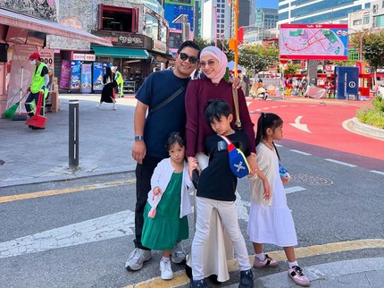 5 Potret Keseruan Nina Zatulini & Keluarga Liburan di Korea, Tak Menyangka Dua Putrinya 'Debut' di IG Media Lokal
