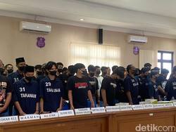 Dikumpulkan Polisi, 19 Gengster di Semarang Sepakat Bubar