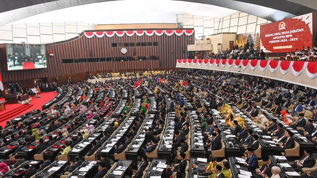 Pelantikan personil DPD RI periode 2024-2029 ditetapkan dalam Rapat Paripurna Pengucapan Sumpah Janji Jabatan di Gedung Kura-Kura, kompleks parlemen, Jakarta.