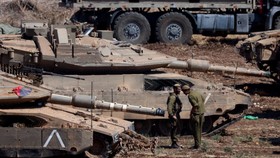 Israel-Hizbullah Perdana Bentrok Langsung di Lebanon usai Invasi