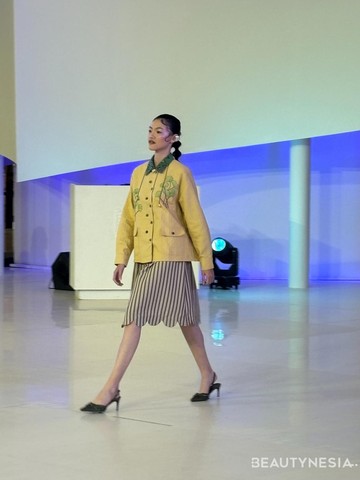 img-title 7 Potret Koleksi Cita Tenun Indonesia x Toko Didiyo, Hadirkan Gaya Casual yang Cocok untuk Gen Z!