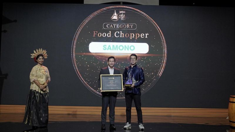 SAMONO meraih penghargaan Superbrands untuk kategori chopper dalam acara Gala Award Superbrands Indonesia's Choice 2024 yang berlangsung di The Ritz-Carlton