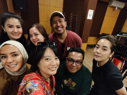 Terpopuler: Potret Eks Penyanyi Cilik 90-an Kumpul Bareng