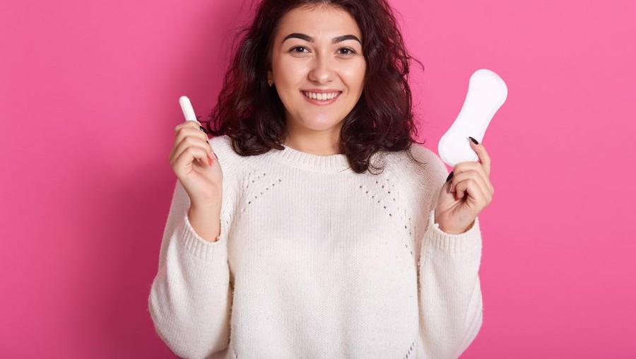 ilustrasi ganti pembalut & tampon secara rutin selama menstruasi&sol;foto&colon; freepik&period;com