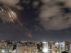 Iron Dome Israel Kebobolan Serangan Rudal Iran
