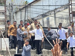 Jokowi ke Warga NTT: Saya Manusia Biasa Penuh Kesalahan, Mohon Maaf
