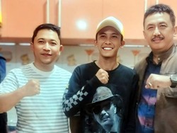 Mang Kifly Dulu Kritikus Infrastruktur, Kini Dukung Asep Japar