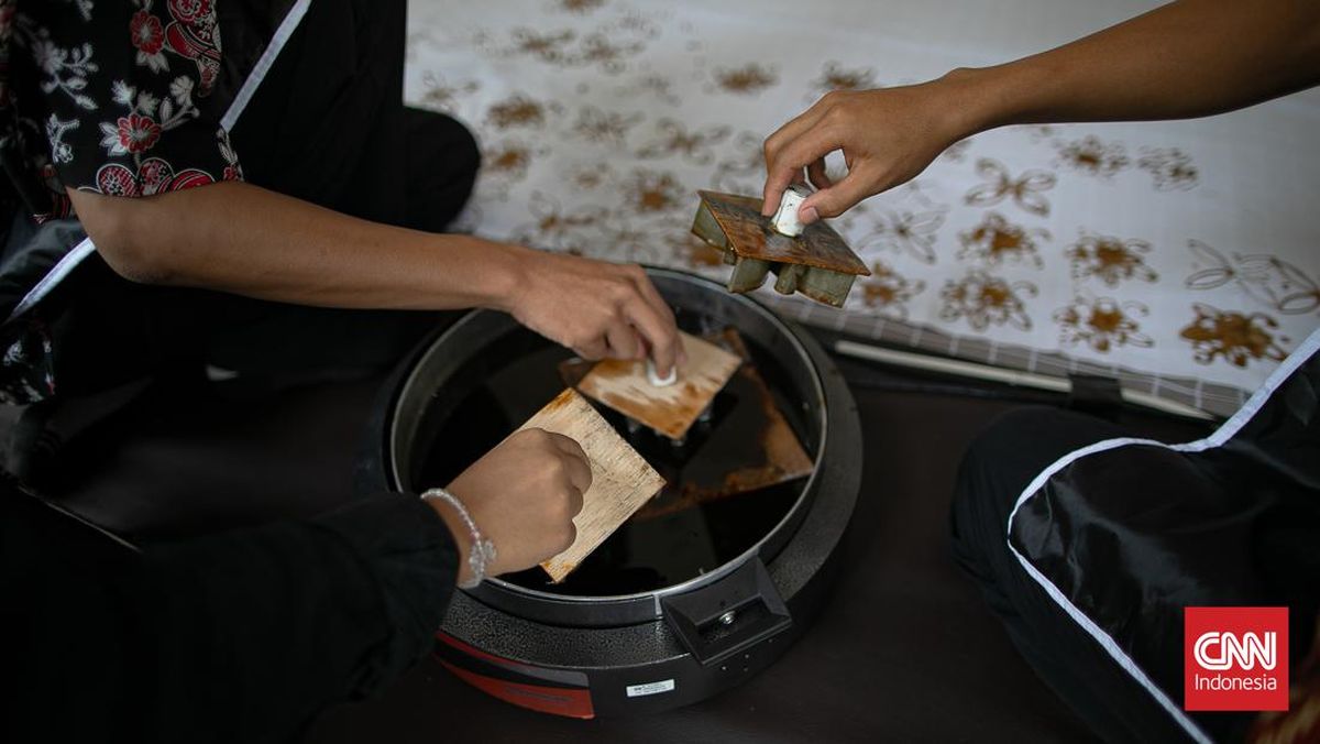 Beda Batik Tulis, Cap, dan Print: Proses Pembuatan hingga Karakternya