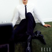 Park Bo Gum Tampil Elegan di Pemotretan Bersama Celine untuk Elle Korea