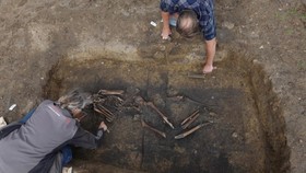 FOTO: Puluhan Fosil Langka Ungkap Rahasia Bangsa Viking