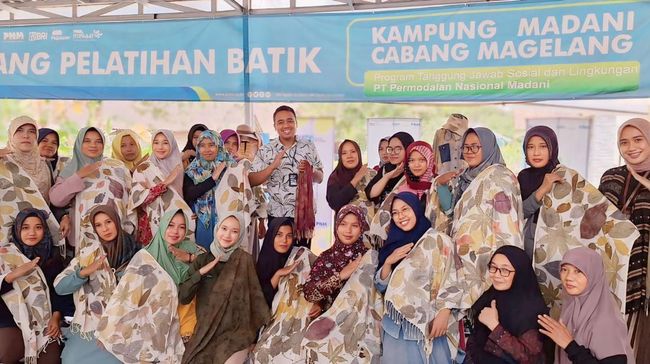 Hari Batik Nasional, PNM Dorong Perajin Inovasi Pakai Teknik Ecoprint