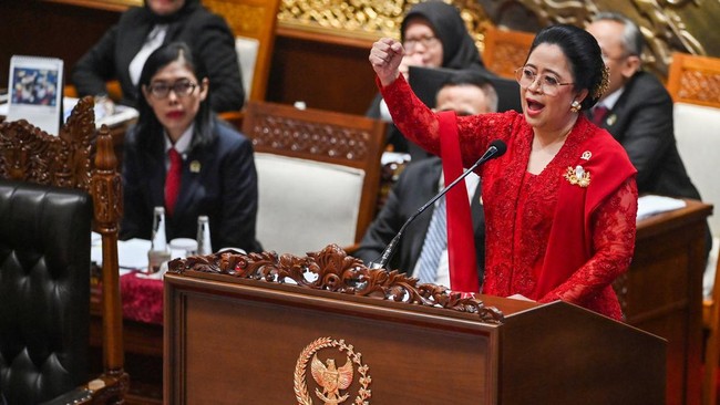 Puan Maharani menyatakan tak ada kader PDIP nan berasosiasi di kabinet Prabowo Subianto-Gibran Rakabuming Raka.