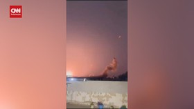 VIDEO: Iron Dome Jebol, Ratusan Rudal Iran Masuk Wilayah Israel
