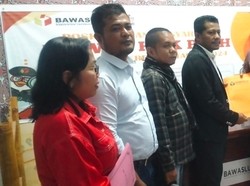 Tim Satika-Sarlandy Laporkan Panwas Pasang Baliho Cabup ke Bawaslu Taput