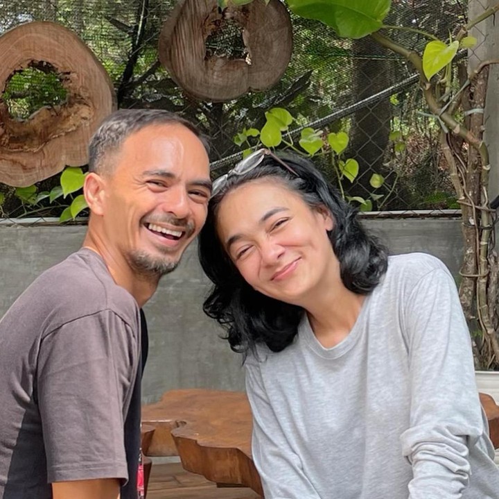 <p>Hal tersebut diungkap langsung oleh Ananda dan Atta saat menghadiri program Pagi-pagi Ambyar. "Iya, 20 tahun (pernikahan). Sama aja kayaknya, enggak ada perbedaan atau apa. Lebih kalem aja, lebih dewasa secara pernikahan," ungkap Atta, dikutip dari kanal <em>YouTube TRANS TV Official</em>, Kamis (3/10/2024). (Foto: Instagram@ananda_faturrahman)</p>
