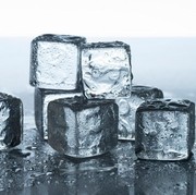 Suka Ngunyah atau Ngemil Es Batu? Awas, Simak Sederet Hal yang Wajib Kamu Tahu