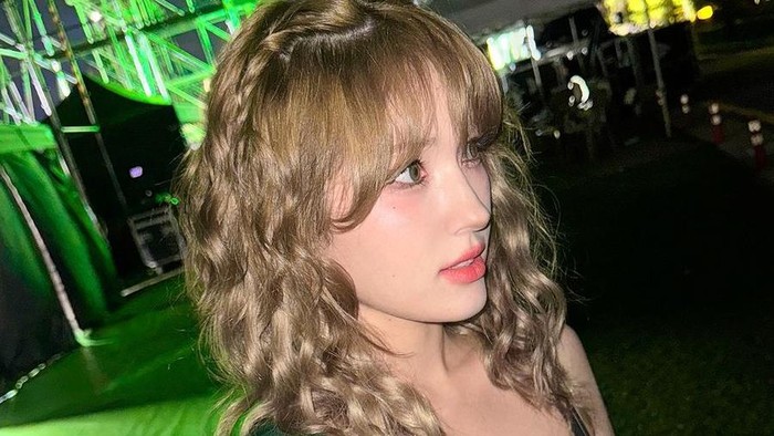 img-title Anti Fail, Cek Rekomendasi Jenis Hair Perm yang Cocok untuk Tipe Rambut Kamu