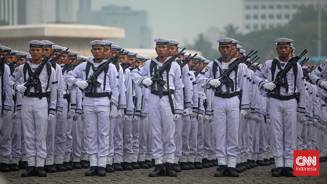Video berisi eks marinir Tentara Nasional Indonesia Angkatan Laut (TNI AL) yang diduga bergabung dengan Rusia viral di media sosial.