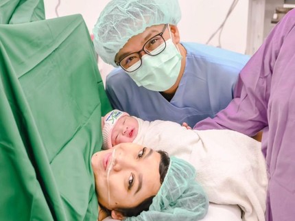 5 Potret Momen Istri Eza Yayang Melahirkan Anak Kedua, Penuh Perjuangan Selama Hamil