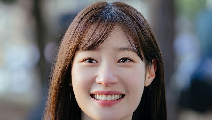 Simak Fakta Menarik Jung Chaeyeon yang Comeback Lewat Drakor Terbaru, Family by Choice