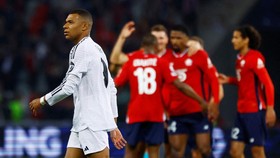Real Madrid Tumbang, Adik Mbappe Pimpin Selebrasi Kemenangan Lille