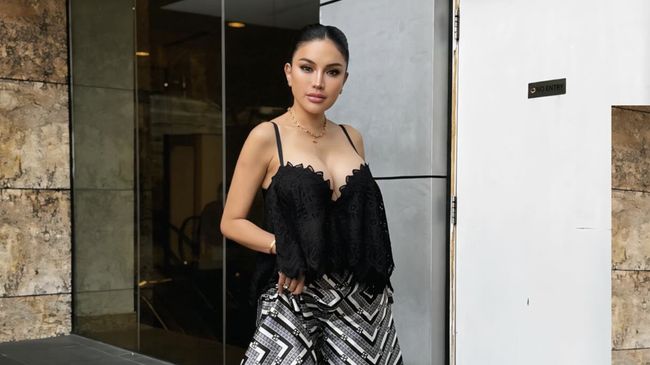 Nikita Mirzani mengungkapkan putri sulungnya, LM, masih mengikuti proses pemulihan di yayasan.