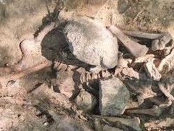 Ada Jenazah Tertindih Batu di Makam Kuno Jerman, Praktik Mencegah Bangkit dari Kubur