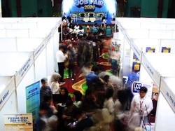 Fenomena Sarjana RI Jadi ART-Satpam, Ini Penyebabnya
