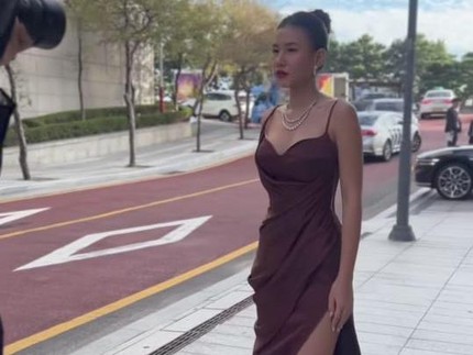 5 Potret Shenina Cinnamon di Korea Selatan, Hadiri Busan International Film Festival