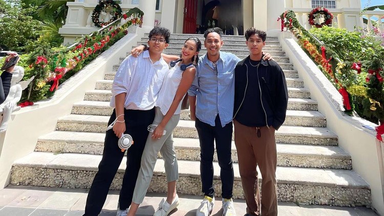Sophie Navita dan Pongky Barata