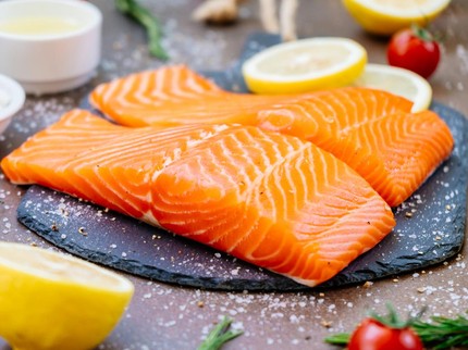 15 Jenis Ikan yang Bagus untuk MPASI Bayi dan Manfaatnya