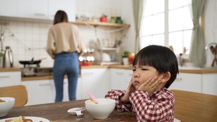 Akupunktur untuk anak mogok makan