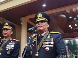 Kapolri Beri Bintang Bhayangkara Utama ke Panglima TNI sebagai Bentuk Sinergitas